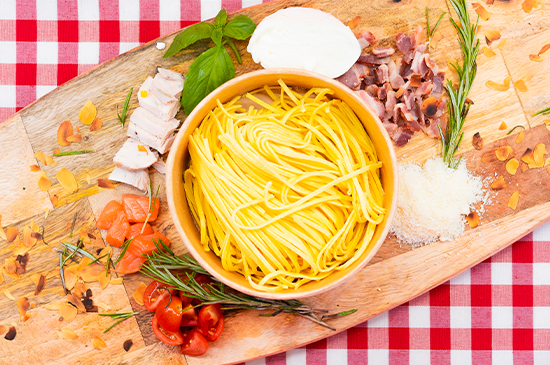 Nonna pasta with parmesan – simple to prepare, easy to deliver